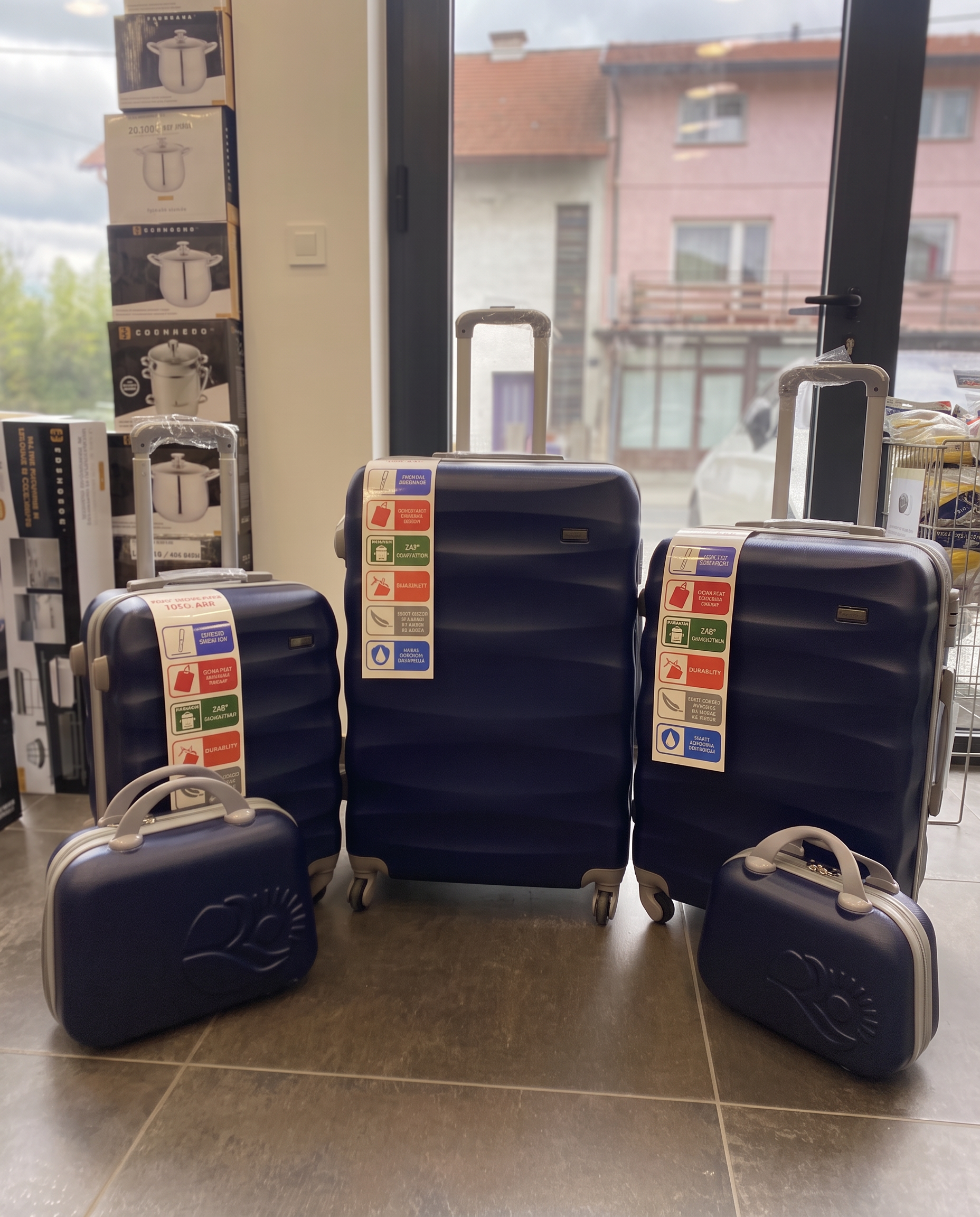 Tamnoplavi Travel Fly set putničkih kofera